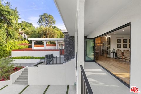 A home in Tarzana