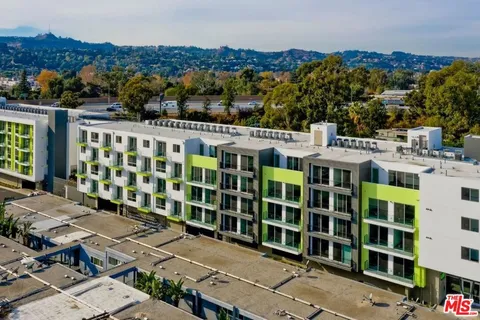 MLS: 25509353