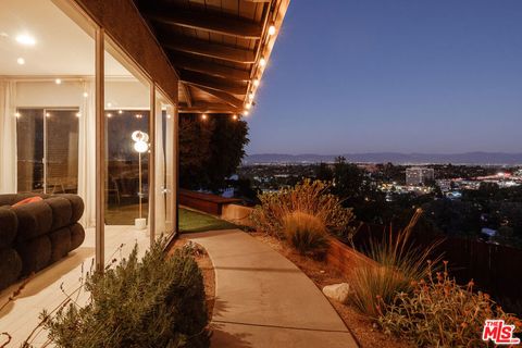 A home in Woodland Hills