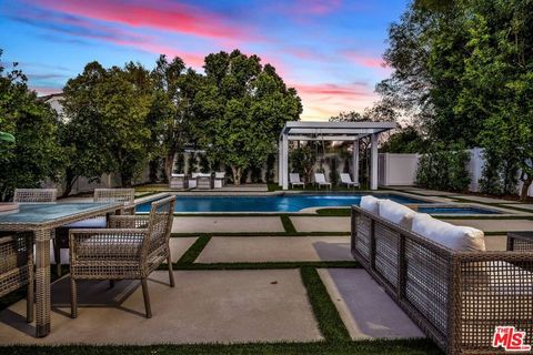 A home in Tarzana