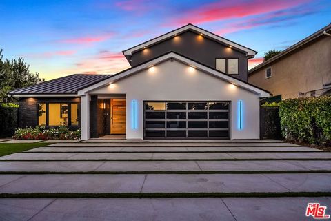 A home in Tarzana