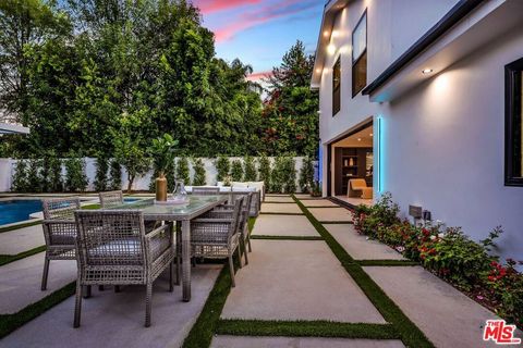 A home in Tarzana