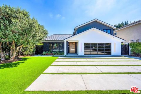 A home in Tarzana