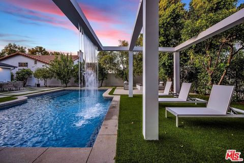 A home in Tarzana