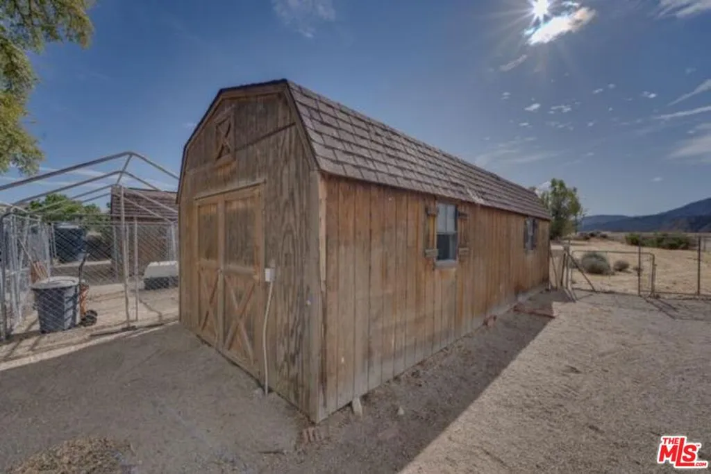 Cuyama, California 93252, United States, 2 Bedrooms Bedrooms, ,1 BathroomBathrooms,Residential,Active,33308