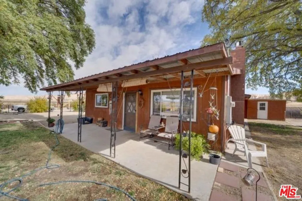 Cuyama, California 93252, United States, 2 Bedrooms Bedrooms, ,1 BathroomBathrooms,Residential,Active,33308