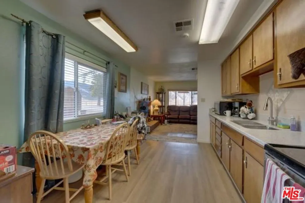 Cuyama, California 93252, United States, 2 Bedrooms Bedrooms, ,1 BathroomBathrooms,Residential,Active,33308