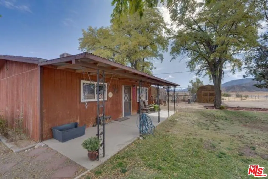 Cuyama, California 93252, United States, 2 Bedrooms Bedrooms, ,1 BathroomBathrooms,Residential,Active,33308