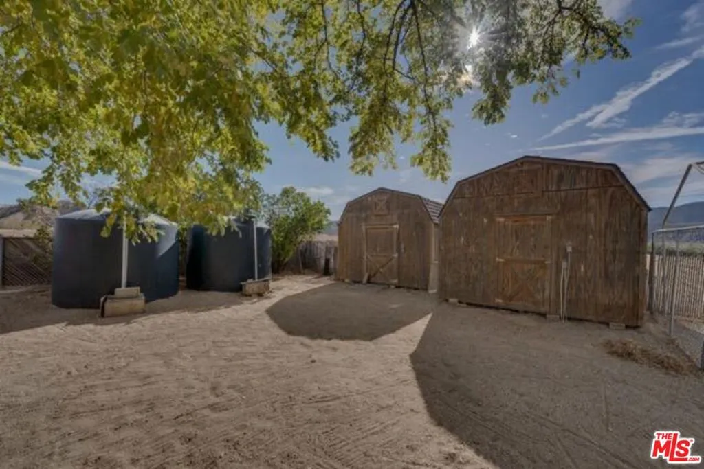 Cuyama, California 93252, United States, 2 Bedrooms Bedrooms, ,1 BathroomBathrooms,Residential,Active,33308