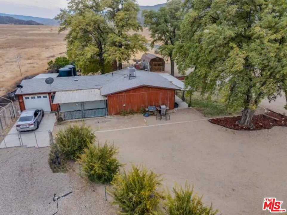 Cuyama, California 93252, United States, 2 Bedrooms Bedrooms, ,1 BathroomBathrooms,Residential,Active,33308