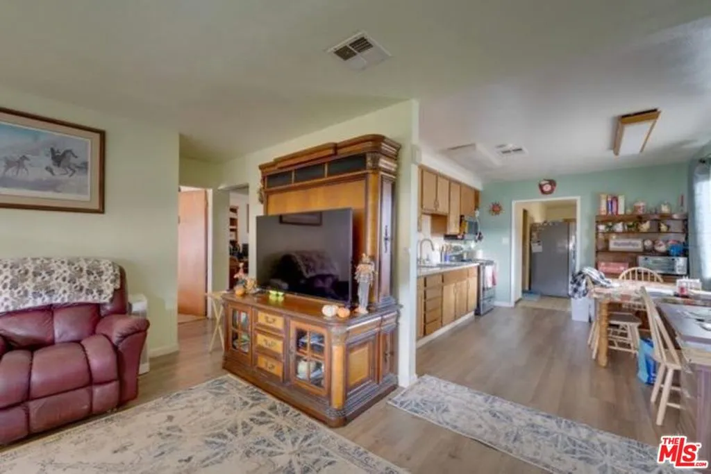 Cuyama, California 93252, United States, 2 Bedrooms Bedrooms, ,1 BathroomBathrooms,Residential,Active,33308