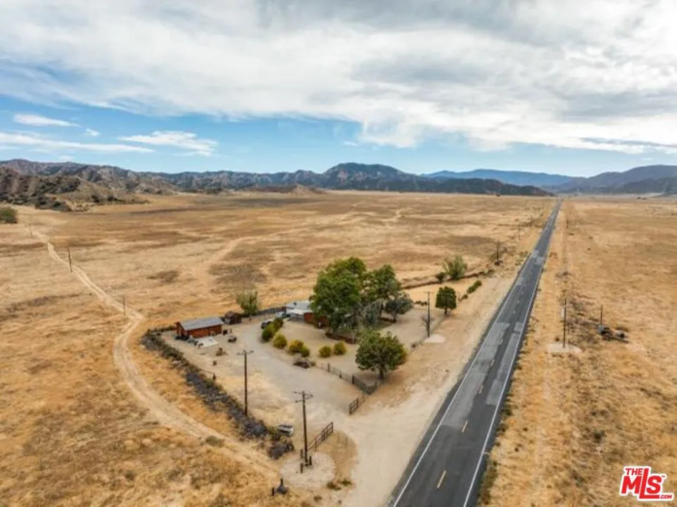 Cuyama, California 93252, United States, 2 Bedrooms Bedrooms, ,1 BathroomBathrooms,Residential,Active,33308