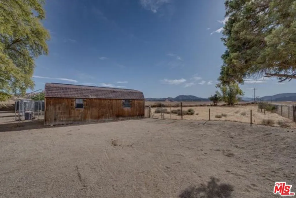 Cuyama, California 93252, United States, 2 Bedrooms Bedrooms, ,1 BathroomBathrooms,Residential,Active,33308