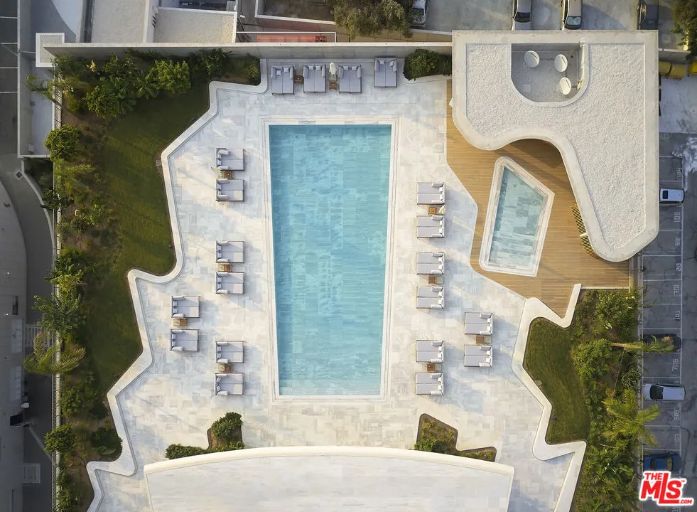 United States, 6 Bedrooms Bedrooms, ,5 BathroomsBathrooms,Residential,Active,90372