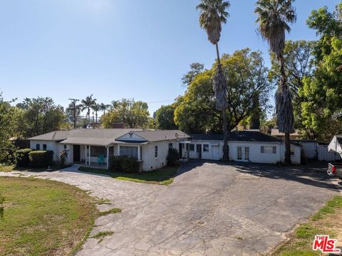 A home in Reseda