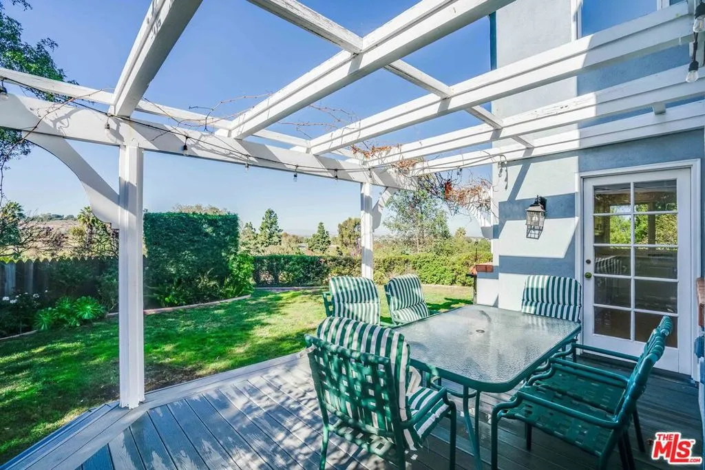 Rolling Hills Estates, California 90274, United States, 5 Bedrooms Bedrooms, ,5 BathroomsBathrooms,Residential,Active,16545