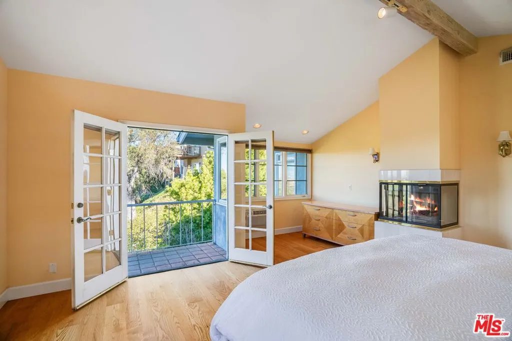 Rolling Hills Estates, California 90274, United States, 5 Bedrooms Bedrooms, ,5 BathroomsBathrooms,Residential,Active,16545