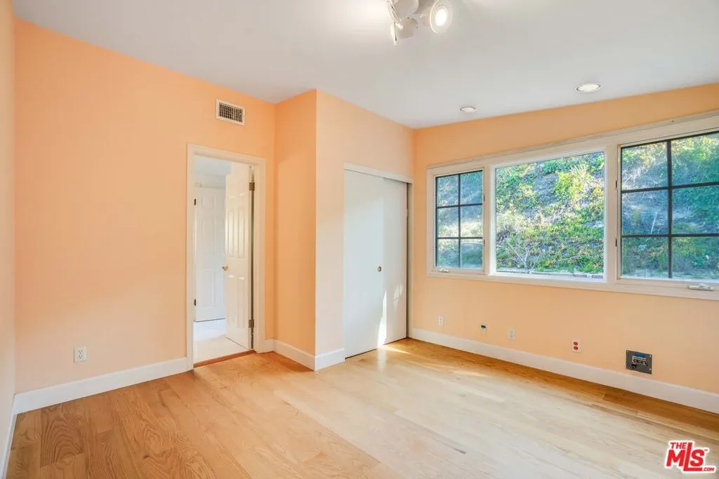 Rolling Hills Estates, California 90274, United States, 5 Bedrooms Bedrooms, ,5 BathroomsBathrooms,Residential,Active,16545