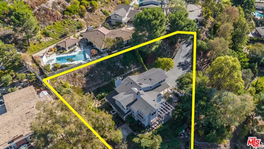 Rolling Hills Estates, California 90274, United States, 5 Bedrooms Bedrooms, ,5 BathroomsBathrooms,Residential,Active,16545