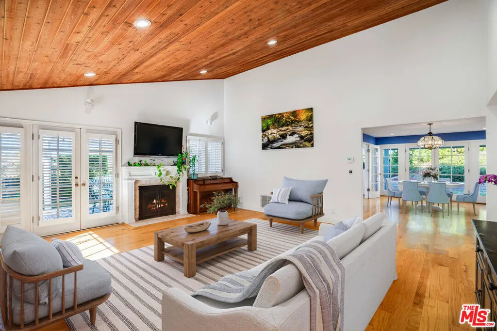 Rolling Hills Estates, California 90274, United States, 5 Bedrooms Bedrooms, ,5 BathroomsBathrooms,Residential,Active,16545