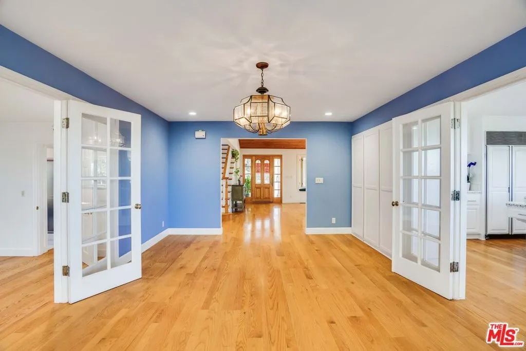 Rolling Hills Estates, California 90274, United States, 5 Bedrooms Bedrooms, ,5 BathroomsBathrooms,Residential,Active,16545