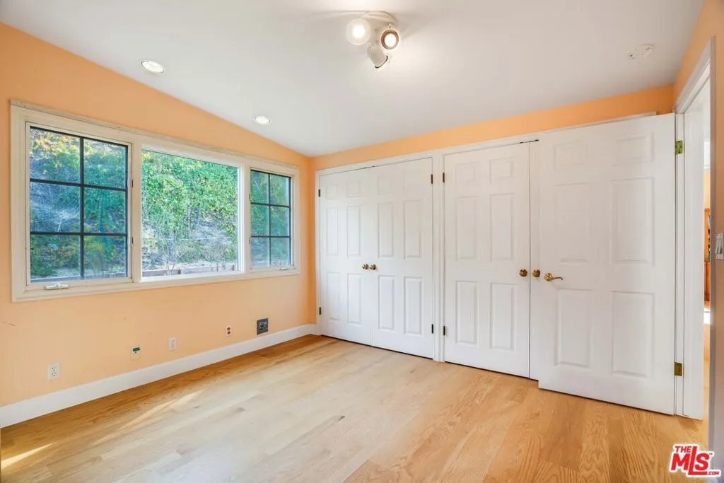 Rolling Hills Estates, California 90274, United States, 5 Bedrooms Bedrooms, ,5 BathroomsBathrooms,Residential,Active,16545