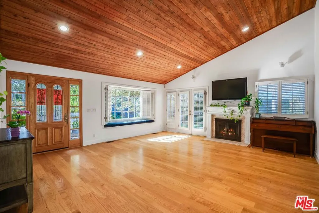 Rolling Hills Estates, California 90274, United States, 5 Bedrooms Bedrooms, ,5 BathroomsBathrooms,Residential,Active,16545