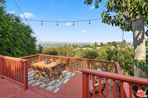 A home in Studio City