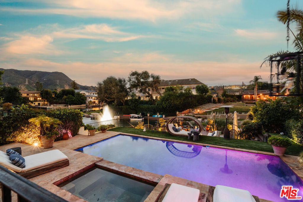 Properties 1 10064 Toluca Lake Avenue