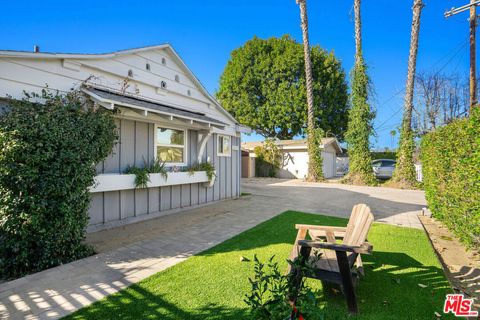 A home in North Hollywood