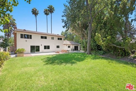 A home in Porter Ranch