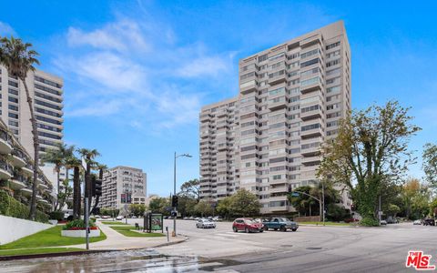 Condominium in Los Angeles CA 875 Comstock Avenue 19.jpg