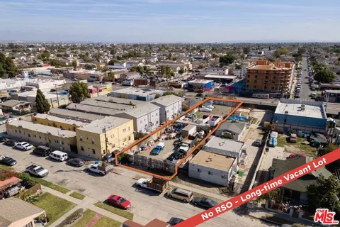 MLS: 25516477