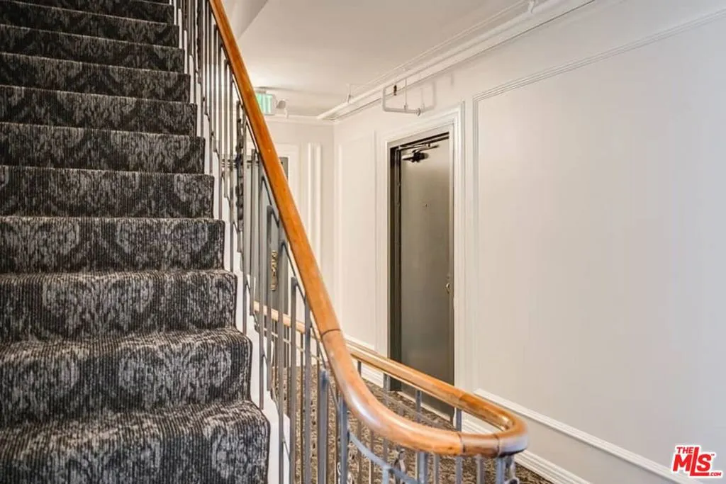 Los Angeles, California 90005, United States, 1 Bedroom Bedrooms, ,1 BathroomBathrooms,Residential,Pending,15469