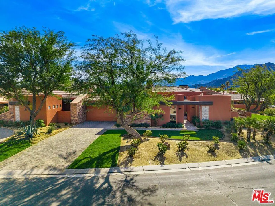 La Quinta, California 92253, United States, 3 Bedrooms Bedrooms, ,4 BathroomsBathrooms,Residential,Active,21958