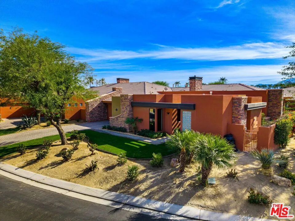 La Quinta, California 92253, United States, 3 Bedrooms Bedrooms, ,4 BathroomsBathrooms,Residential,Active,21958