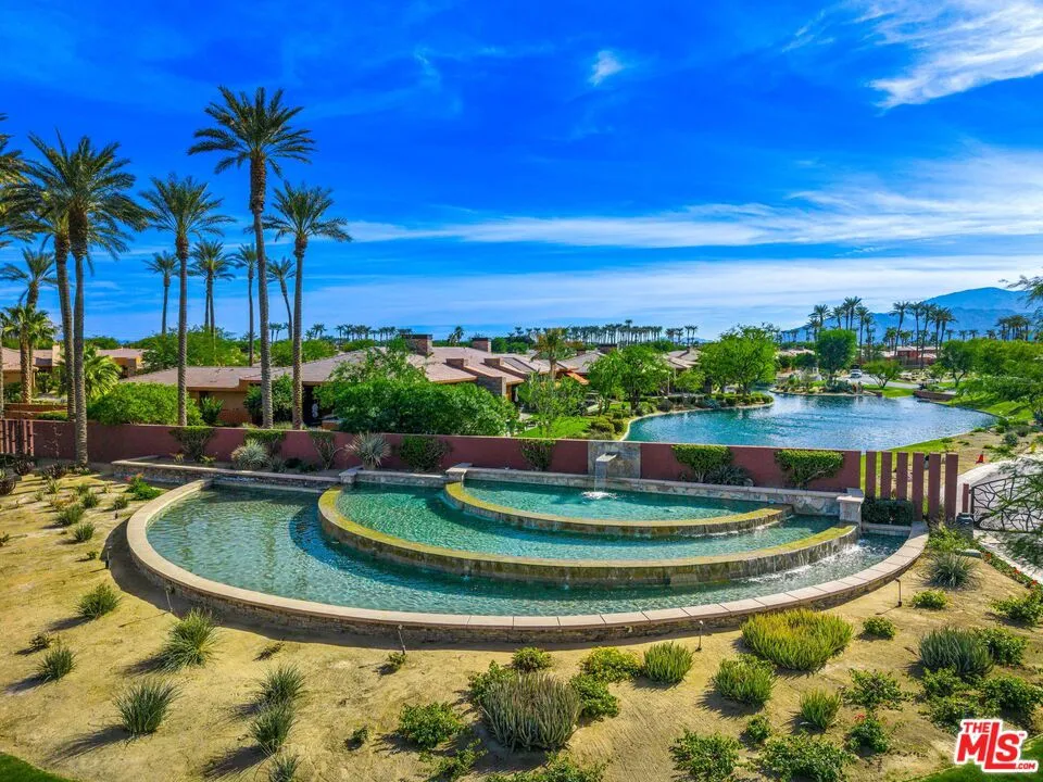 La Quinta, California 92253, United States, 3 Bedrooms Bedrooms, ,4 BathroomsBathrooms,Residential,Active,21958