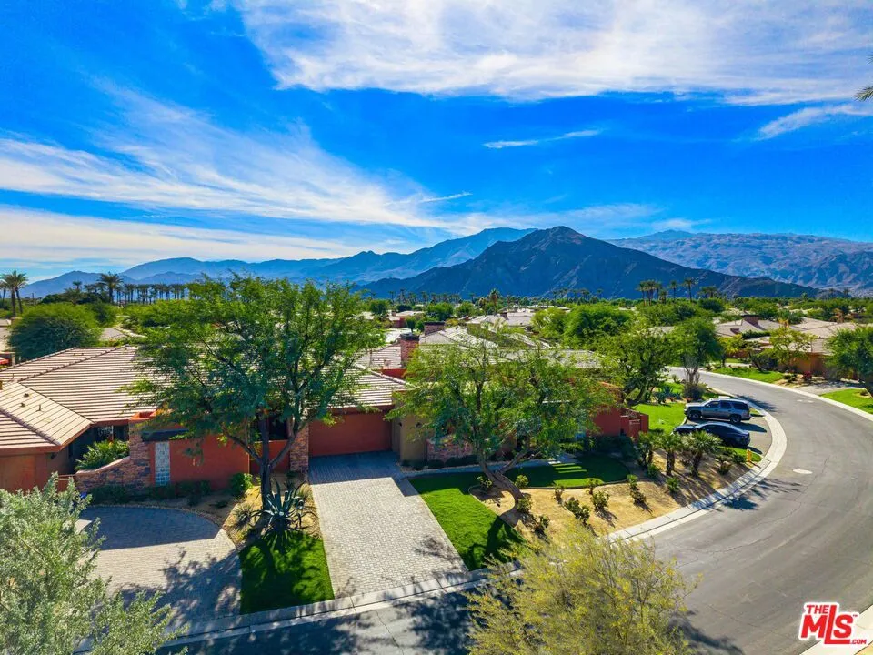 La Quinta, California 92253, United States, 3 Bedrooms Bedrooms, ,4 BathroomsBathrooms,Residential,Active,21958