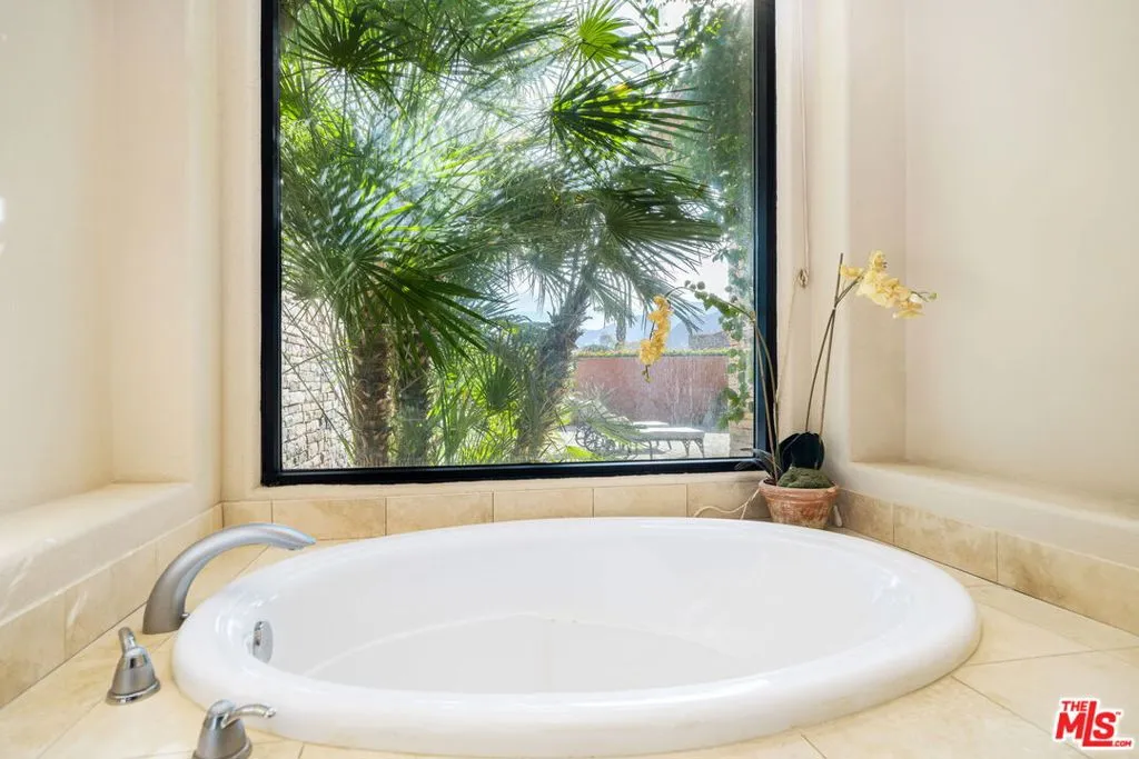 La Quinta, California 92253, United States, 3 Bedrooms Bedrooms, ,4 BathroomsBathrooms,Residential,Active,21958