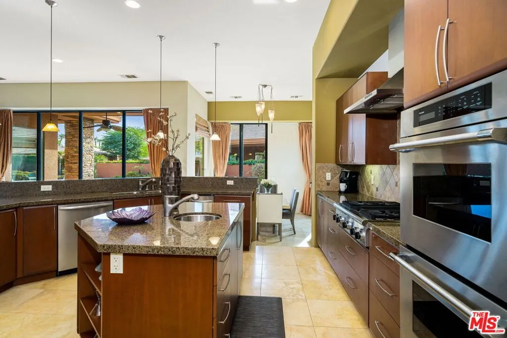 La Quinta, California 92253, United States, 3 Bedrooms Bedrooms, ,4 BathroomsBathrooms,Residential,Active,21958