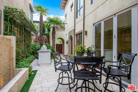 A home in Playa Vista