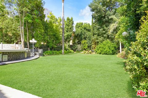 A home in Tarzana