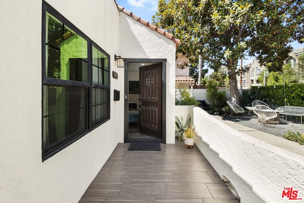 Properties 3 10912 Landale Street