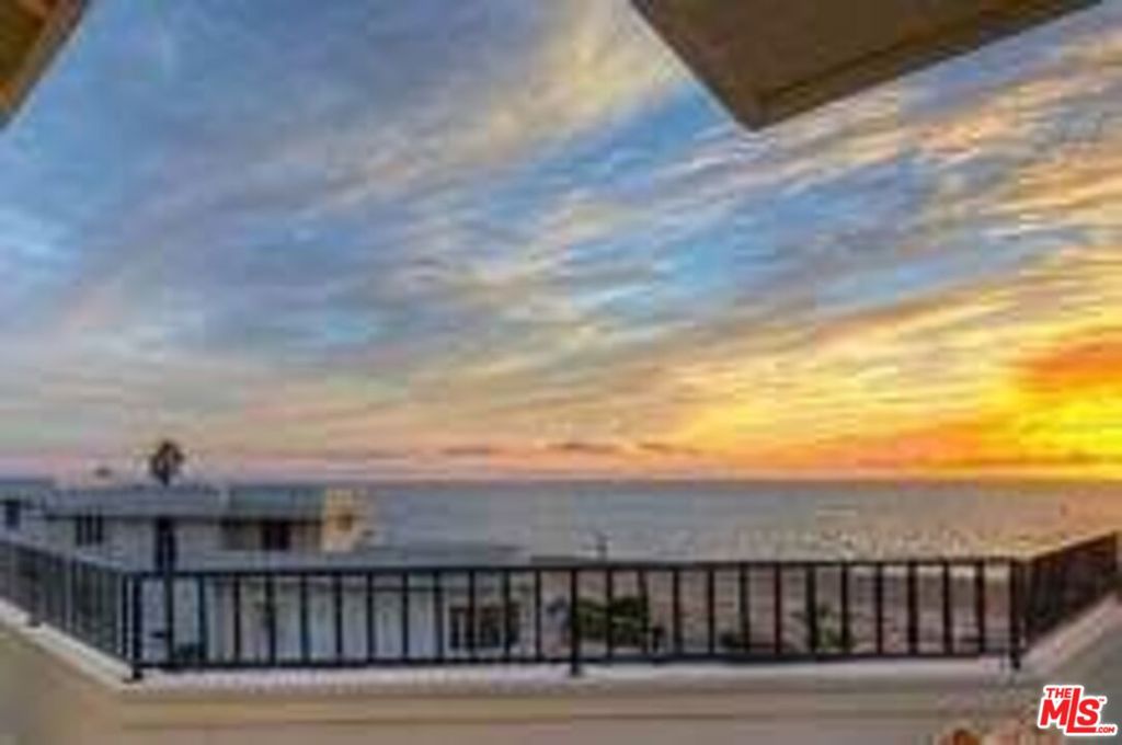 Properties 1 201 Redlands Street