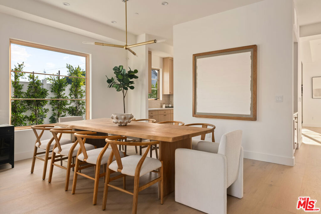 Properties 4 1641 S Corning Street