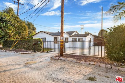 A home in El Monte