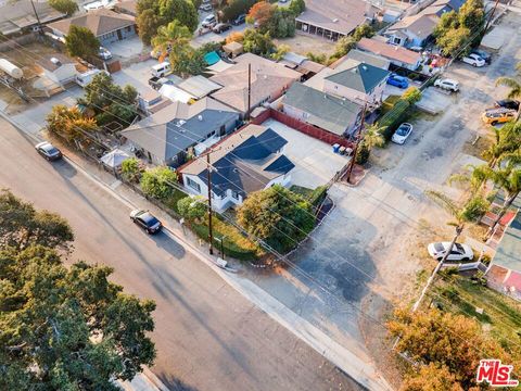 A home in El Monte