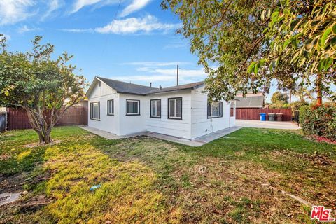 A home in El Monte