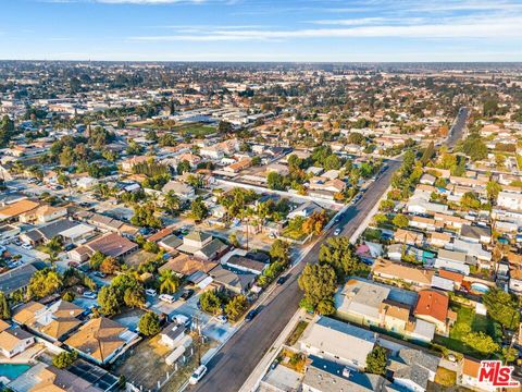 A home in El Monte