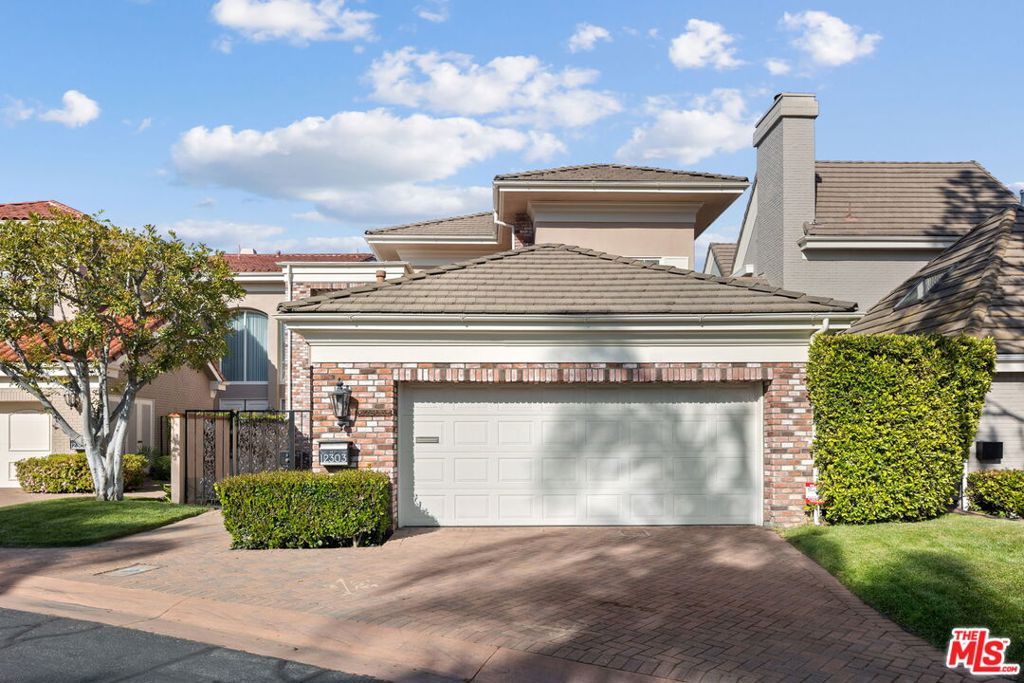 Properties 1 12303 Ridge Circle